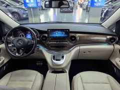 Mercedes-Benz V-Class 2020 V 260 L Long Wheelbase Luxury Edition - ფოტო 12