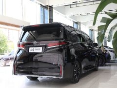 Toyota Vellfire Crown Hybrid 2.5L Executive Premier Edition - photo 19