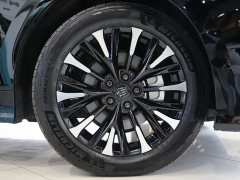 Toyota Vellfire Crown Hybrid 2.5L Executive Premier Edition - photo 5