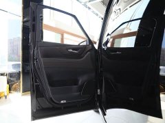 Toyota Vellfire Crown Hybrid 2.5L Executive Premier Edition - photo 6