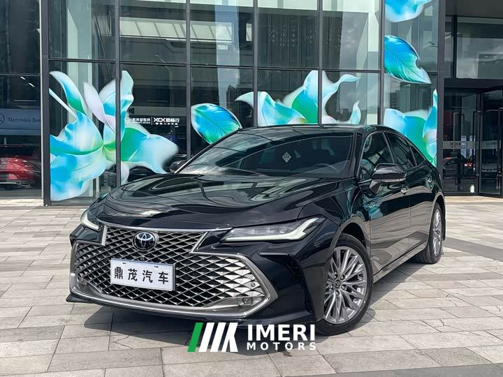 Toyota Camry Hybrid 2.5L XLE Premium - ავტომობილი ჩინეთიდან
