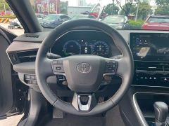 Toyota Camry Hybrid 2.5L XLE Premium - ფოტო 16
