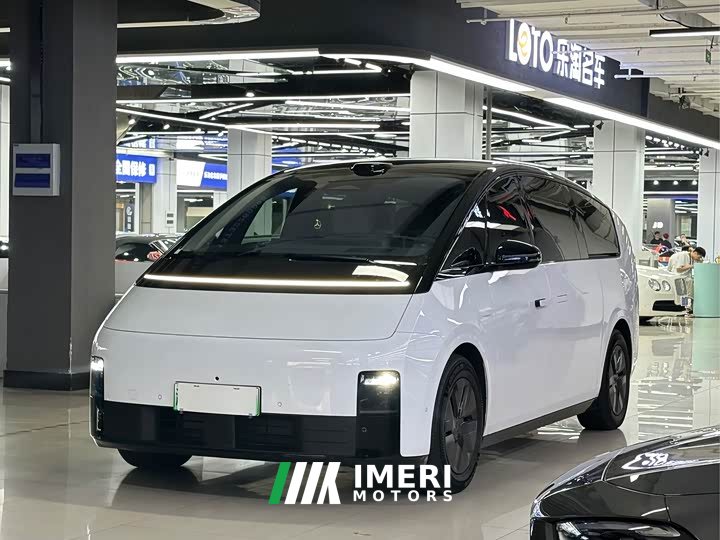 Li Auto MEGA Home Family Edition - ავტომობილი ჩინეთიდან