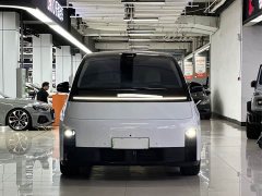 Li Auto MEGA Home Family Edition - ფოტო 2