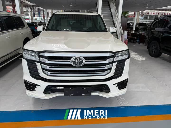 Toyota Land Cruiser (Imported) LC300 4.0T Sunroof Edition