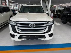Toyota Land Cruiser (Imported) LC300 4.0T Sunroof Edition - ფოტო 1