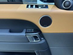 Land Rover Range Rover Sport 3.0 L6 Ebony Edition - ფოტო 10