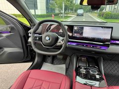 BMW 5 Series 530Li Premier Luxury Package - ფოტო 13