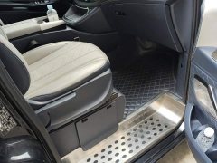 Mercedes-Benz Vito 2020 2.0T Elite 7-Seater - ფოტო 8