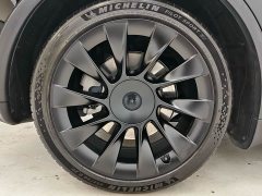 Tesla Model Y 2022 Facelift Rear-Wheel Drive - ფოტო 16
