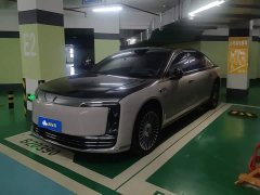 BYD Zun S800 2025 Extended Range Starlight Premium Edition 5-Seater (192-line LiDAR) - ფოტო 1