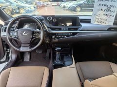Lexus ES 200 Premium Edition - ფოტო 12