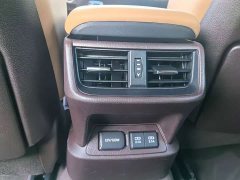 Lexus ES 200 Premium Edition - ფოტო 13