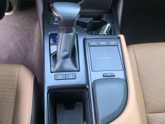 Lexus ES 200 Premium Edition - ფოტო 17