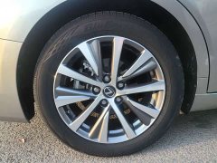 Lexus ES 200 Premium Edition - ფოტო 4