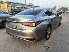 Lexus ES 200 Premium Edition - ფოტო 5