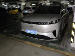 BYD eπ008 210Max Extended Range 6-Seater - ფოტო 1