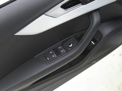 Audi A4L 40 TFSI Fashion Dynamic - ფოტო 10