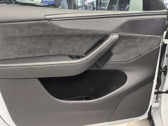 Tesla Model Y Long Range All-Wheel Drive - ფოტო 15
