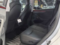 Tesla Model Y Long Range All-Wheel Drive - ფოტო 5