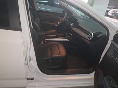 Chevrolet Cruze 1.3T Mild Hybrid Automatic Premium Edition - фото 8