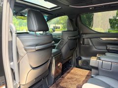 Toyota Alphard Hybrid 2.5L Premium Edition - ფოტო 13