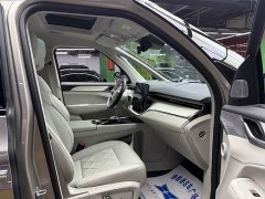Volvo EM90 2025 Ultra Six-Seater - ფოტო 9