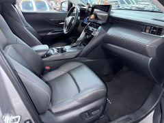 Toyota Venza Wei Sa Dual Engine 2.5L CVT Two-Wheel Drive Luxury Edition - ფოტო 13