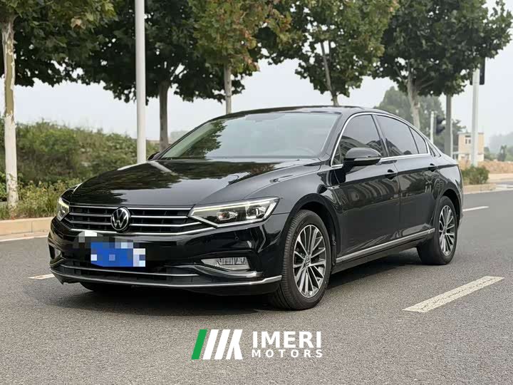Volkswagen Magotan 330TSI DSG 30th Anniversary Edition