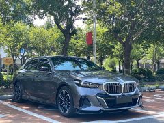BMW 5 Series 530Li Premier M Sport Package - ფოტო 3