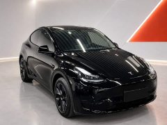 Tesla Model Y Rear-Wheel Drive - ფოტო 3