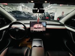 Tesla Model Y Rear-Wheel Drive - ფოტო 8