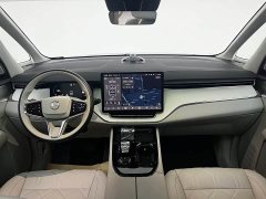 Volvo EM90 2025 Ultra Six-Seater - ფოტო 10