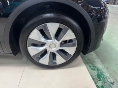 Tesla Model Y Rear-Wheel Drive - ფოტო 11