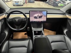 Tesla Model Y Rear-Wheel Drive - ფოტო 6