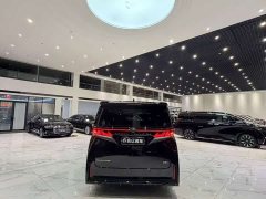 Toyota Vellfire 2023 Crown Twin Engine 2.5L HV Premium Edition - ფოტო 16