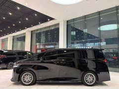 Toyota Vellfire 2023 Crown Twin Engine 2.5L HV Premium Edition - ფოტო 4