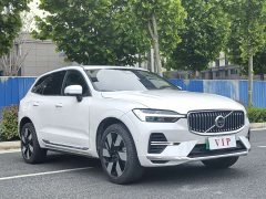 Volvo XC60 Plug-in Hybrid T8 PHEV Long Range AWD Smart Luxury Edition - ფოტო 3