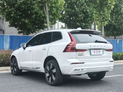 Volvo XC60 Plug-in Hybrid T8 PHEV Long Range AWD Smart Luxury Edition - ფოტო 7