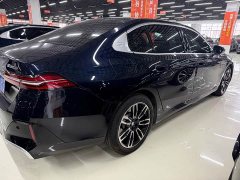 BMW 5 Series 530Li Premier M Sport Package - ფოტო 4