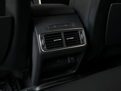 Land Rover Discovery Sport 2025 249PS Performance Tech Edition - ფოტო 15
