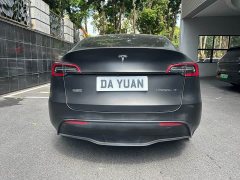 Tesla Model Y Rear-Wheel Drive - ფოტო 11