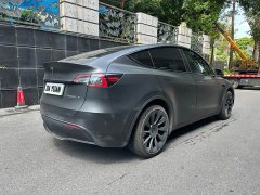 Tesla Model Y Rear-Wheel Drive - ფოტო 12