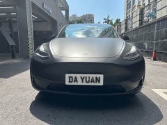Tesla Model Y Rear-Wheel Drive - ფოტო 3