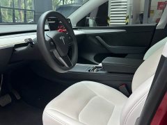 Tesla Model Y Rear-Wheel Drive - ფოტო 5