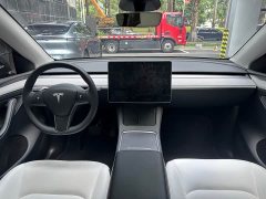 Tesla Model Y Rear-Wheel Drive - ფოტო 6