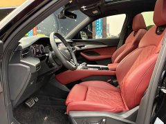 Audi Q6 45 TFSI quattro Dark Knight Edition 6-Seater - ფოტო 11