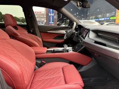 Audi Q6 45 TFSI quattro Dark Knight Edition 6-Seater - ფოტო 12