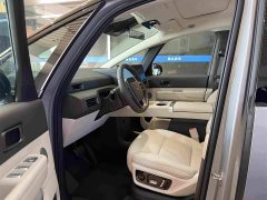 Li Auto Li Xiang MEGA Ultra - ფოტო 4