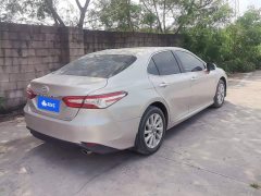 Toyota Camry 2.0G Luxury - ფოტო 3